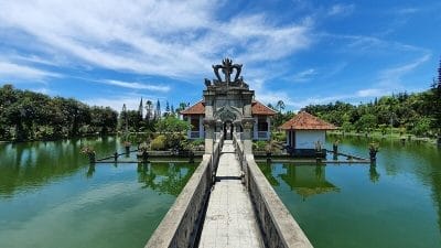 Foto Taman Ujung Bali, atau dikenal juga dengan Taman Soekasada Ujung